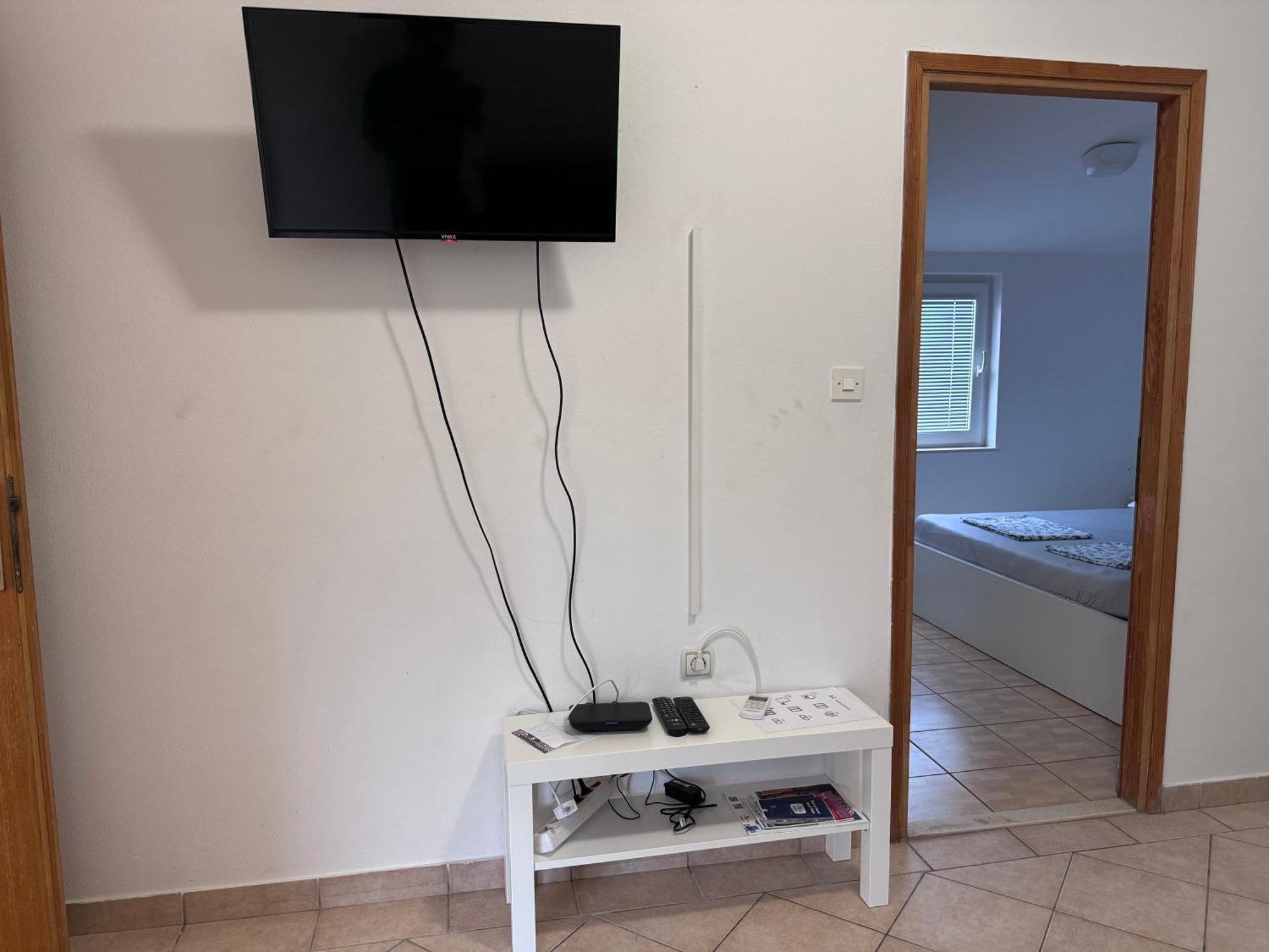 Apartmani Bruno Vrsi Eksteriør bilde